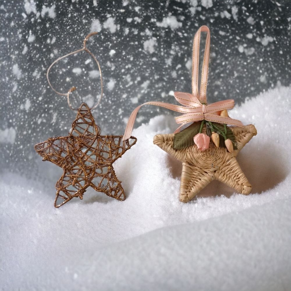 2 Star Christmas Ornaments Rattan‎ Woven Rustic Farmhouse Country Boho Holiday.